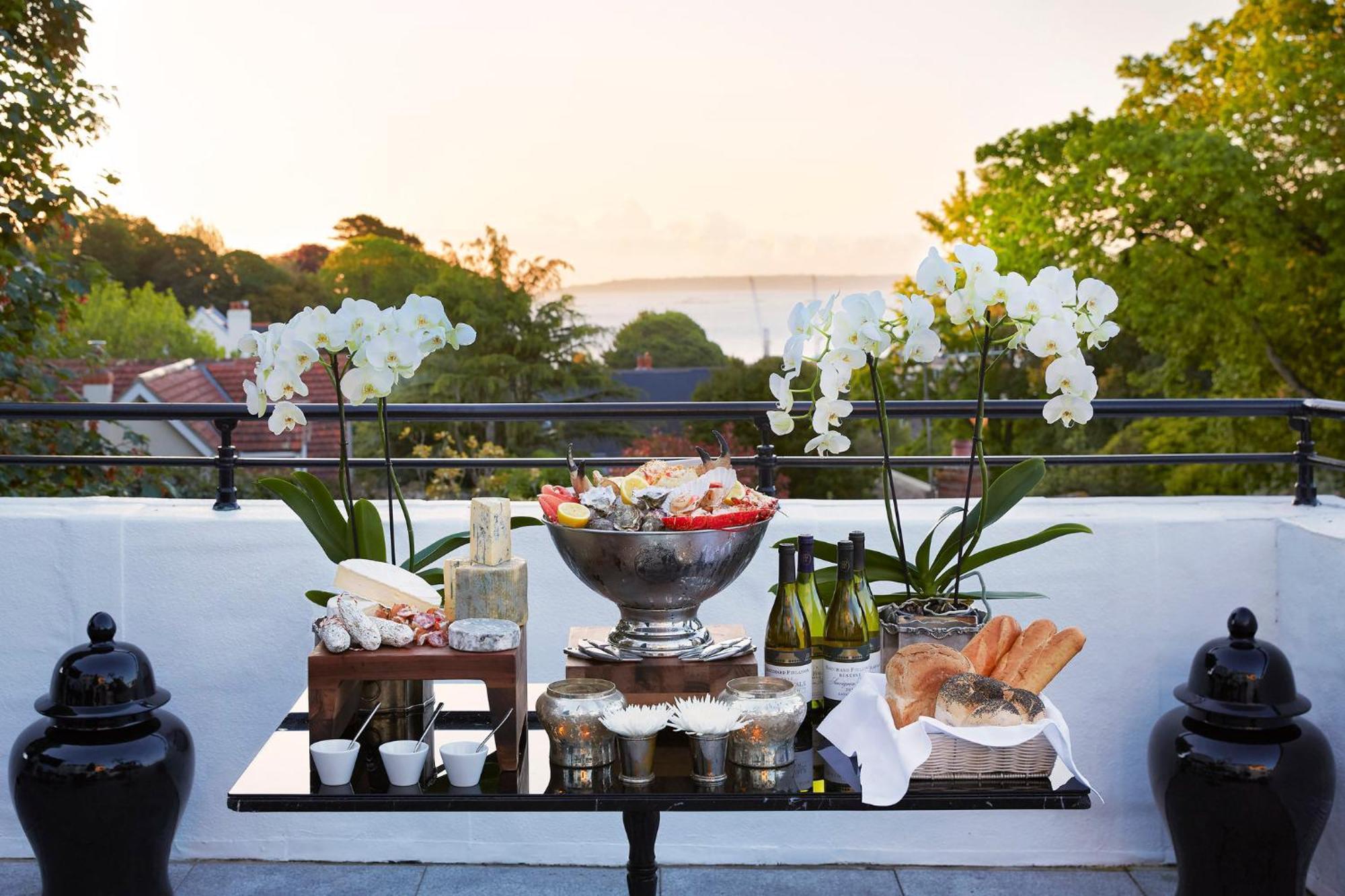 Duke Of Richmond Hotel Saint Peter Port Екстер'єр фото